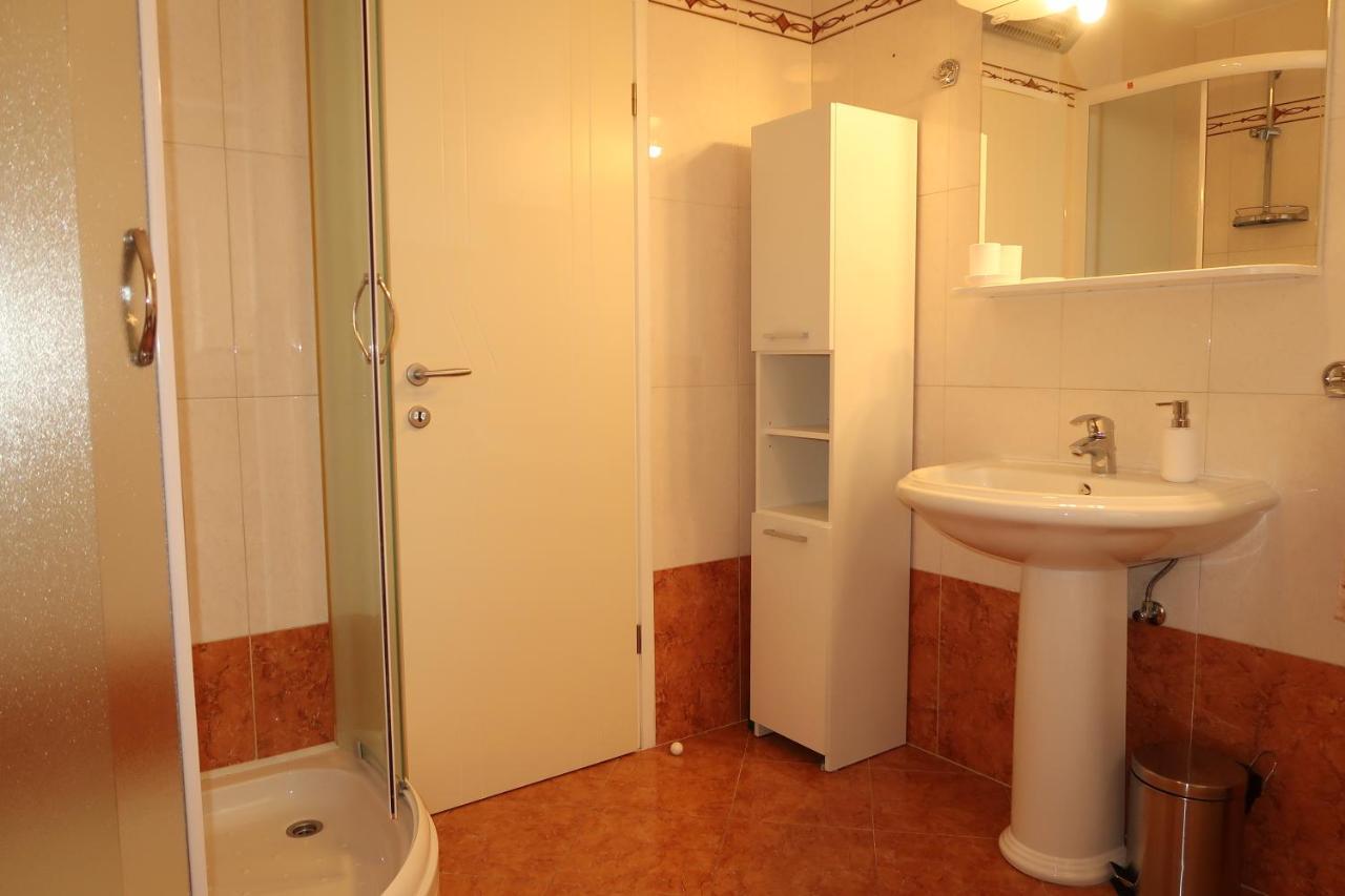 Nikas1 Rabac Apartment Exterior photo